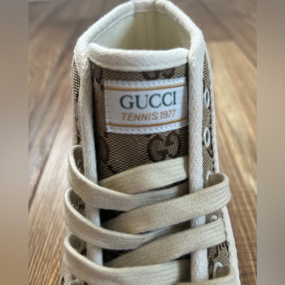 NEW GUCCI GG Monogram Beige Canvas High-Top Sneakers in Men's Size 9 - Picture 10 of 11